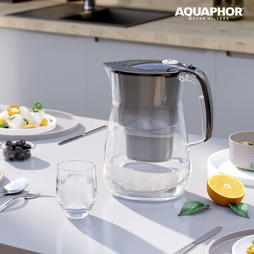 AQUAPHOR Onyx Black Water Filter Jug - Counter Top Design with 4.2L Capacity, 3 X MAXFOR+ Filters Included | Reduces Limescale, Chlorine, Microplastics and PFAS | Perfect for Families